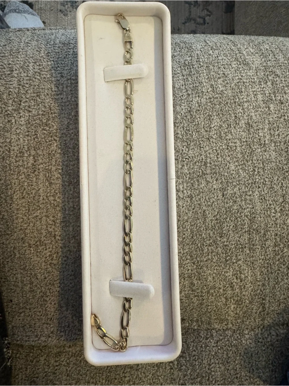 Men's 14k yellow gold Figaro bracelet 8.5” 10.5gr
